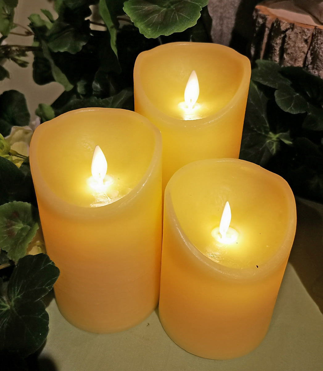 Set of 3 LED Moving Flameless Pillar Candles w/remote & timer