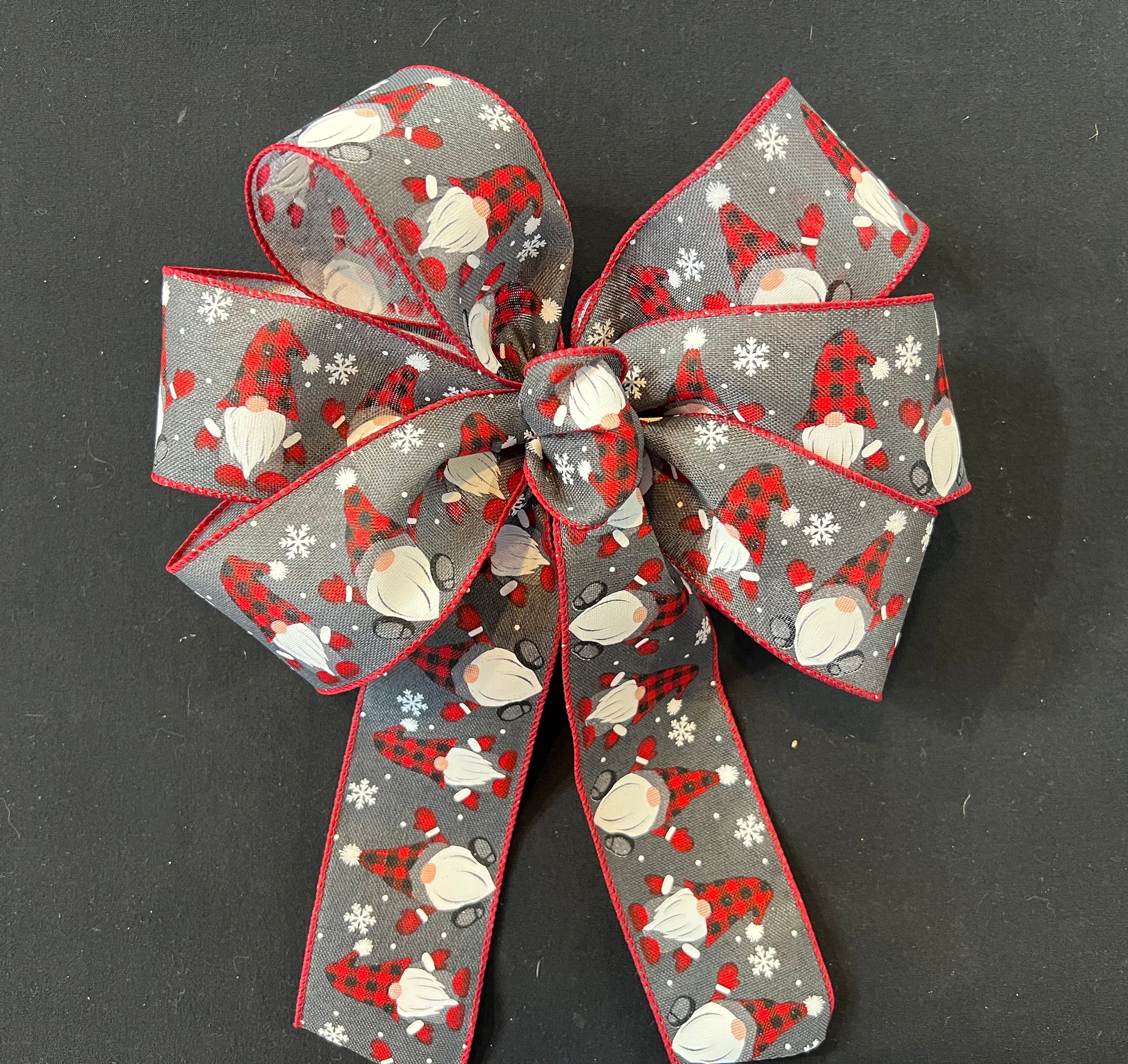 Holiday Gnome 10” wired bow